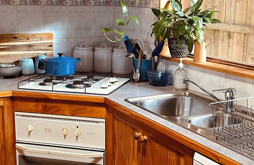 Clifton Springs House | Bella The Muddy (3bd, 1 bath, Wifi, Loads Of Parking, Dog Friendly)
