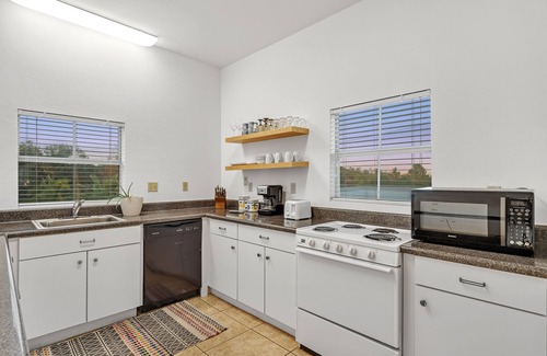 Ono Island House | Bella Villa Guest Suite - Amazing Location, Bay Access!