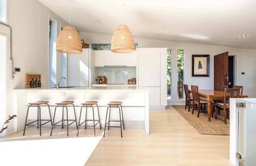 Omiha House | Bella Vista Bliss - Our Island