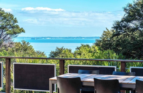 Omiha House | Bella Vista Bliss - Our Island