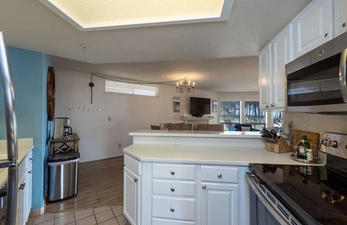 Rio del Mar Condo | Bella Vista by the Sea - Ground Level with a View on the North Bluff and Ocean.