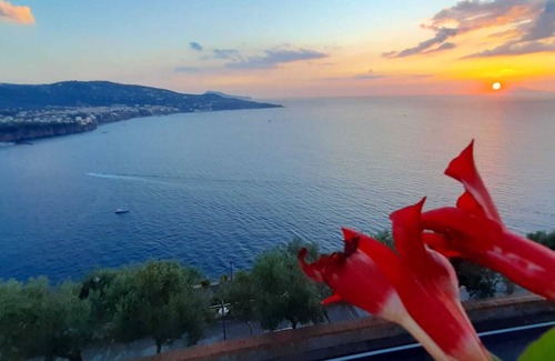 Monte Chiaro House | Bella Vista House Sorrento and Amalfi Coast - free parking-solarium