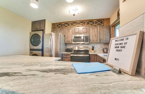 Bellaire Apartment | Bellaire Ski Condo: 1 Mi to Summit Mountain!
