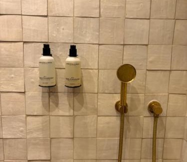 Kinkerbuurt Bed & Breakfast | Bellamy Suites