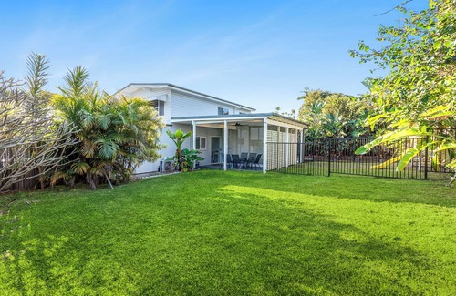 Margate Apartment | BellaVita pet-friendly Oasis in Margate
