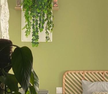 Yvre-l'Eveque House | Belle chambre indépendante