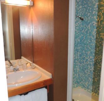 Chinon Hotel | Belle Epoque