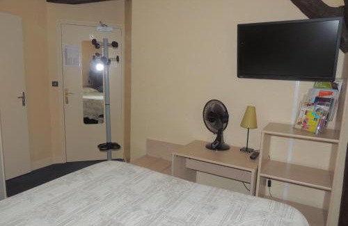 Chinon Hotel | Belle Epoque