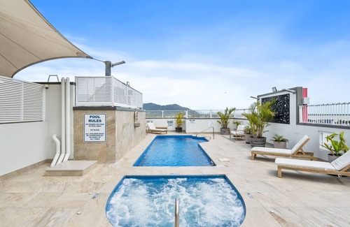 Cairns Central Business District Apartment | Belle Escapes 710 Elevated CBD getaway with magical views