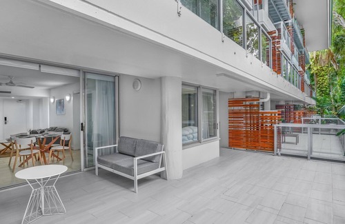 Palm Cove Apartment | Belle Escapes Drift Beachfront Resort Suite 4101