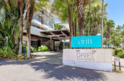 Palm Cove Apartment | Belle Escapes Drift Beachfront Resort Suite 4101