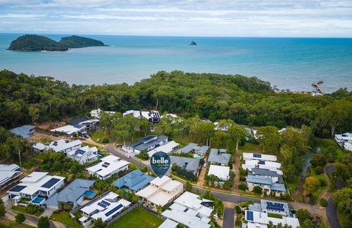 Palm Cove House | Belle Escapes Havenly Luxury Villa Palm Cove