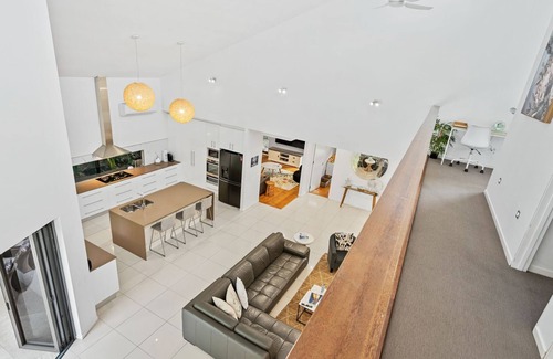 Palm Cove House | Belle Escapes Villa Aurelia