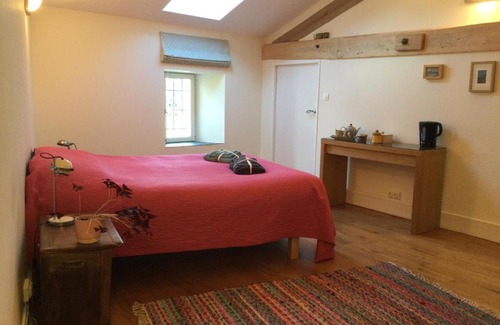 Savignac-de-Duras Bed & Breakfast | Belle et spacieuse chambre d’hôtes avec piscine