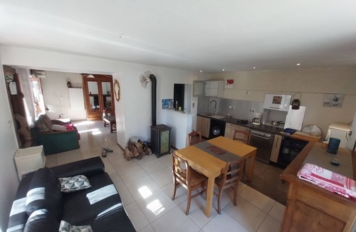 Corbel House | Belle Maison Chartrousine