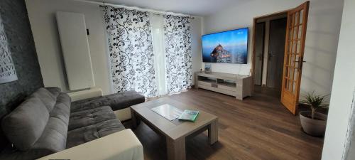 Mont-Dol House | Belle maison de vacances entre Saint-Malo et Mont-Saint-Michel. Le Clos Fleuri