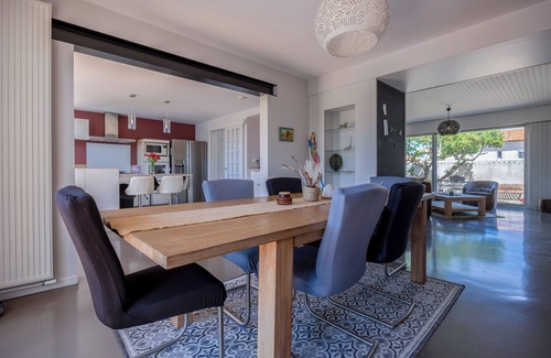 Puilboreau House | Belle Maison Familiale Avec Piscine et Jardin