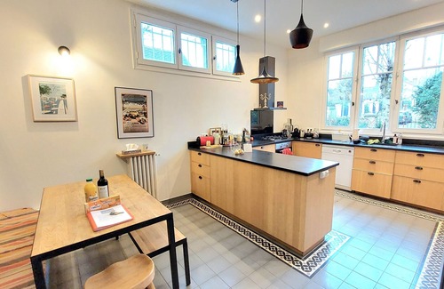 Garches House | Belle Maison Familiale Proche de Paris et Versailles, 6-7 Chambres, 10-13 Pers