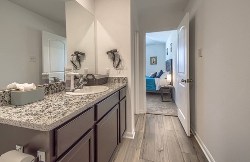 Medina Valley House | Belle Rose New Modern Home at Luckey Ranch. Close to Lackland Air Force Base!