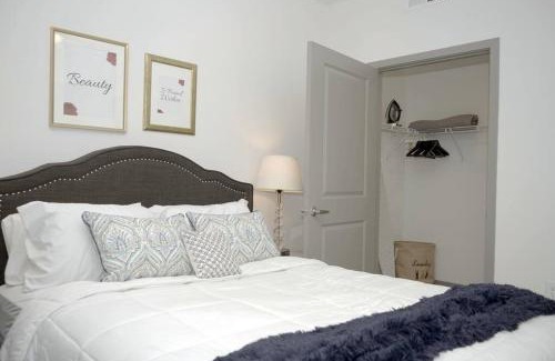 Southwest Anaheim Apartment | Belle Suite -8mins from Disney, Centrally Located!