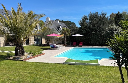Saint-Gildas-de-Rhuys Villa | Belle Villa Avec Piscine, Proche Plage et Commerces, Pour 8-10 Personnes,