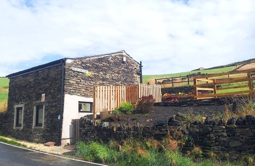 Ainley Top Cottage | Belle Vue Barn Holiday Cottage sleeps 4 in the comfort of a comfortable cottage