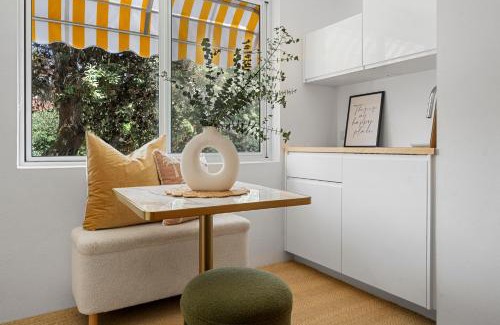 Bondi Beach Apartment | Belles Bondi Beach Apartments - 1 and 2 Bedroom Stays - 500m to beach