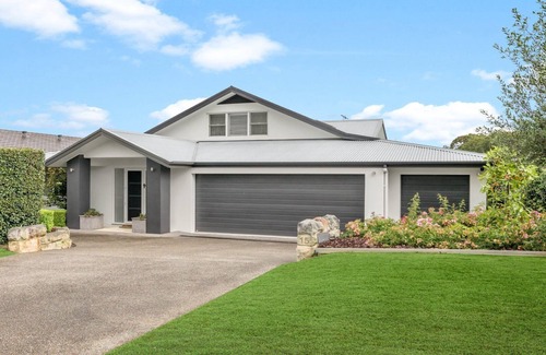 Pokolbin House | BELLEVIEW HUNTER - THE VINTAGE HOLIDAY HOUSES