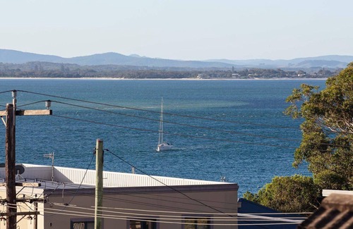 Nelson Bay Apartment | Bellevue, 7 4 Donald Street - renovated unit with air con and Wi-Fi with views & central to CBD