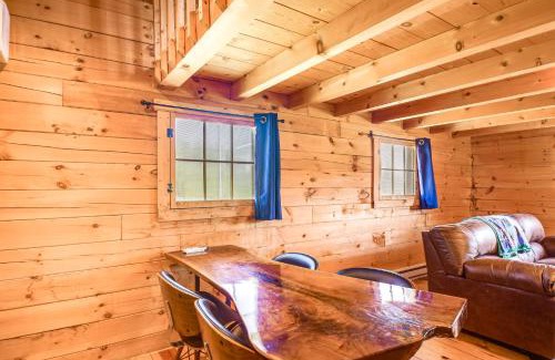 Bellevue Apartment | Bellevue Log Cabin with Gas Grill and Creek Access