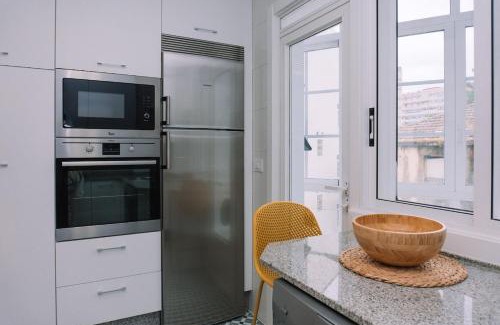 Santiago de Vigo Apartment | Belleza cerca del centro en Vigo by CABANA Rentals