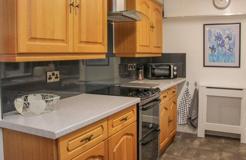 St Martins Cottage | Belmont Bridge