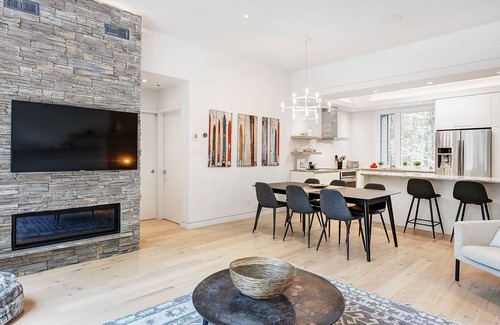 La Conception Ski Chalet | Belmont Chalet: Spa, EV Charger, 12 Min to Mont Tremblant.