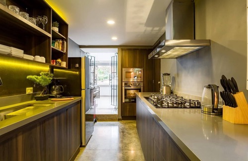 La Florida Apartment | Belmonte Penthouse - 5min>Lleras - Hot Tub - Daily Clean - Guests OK - Sound Sys