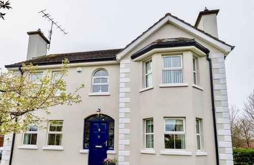 Omagh House | Beltany House - Exceptional 4 bed Holiday Home