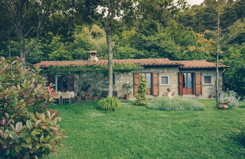 Cortona House | Belvedere House with panoramic views over the valley