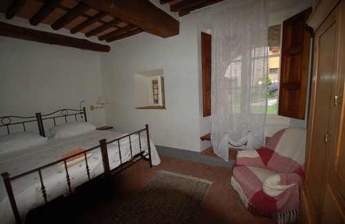 Pescaglia Apartment | BELVEDERE - In the hamlet village of Celle dei Puccini. Tuscany as it was & is