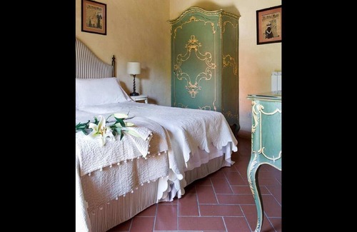 San Donato in Collina Cottage | Belvilla by OYO Fienile