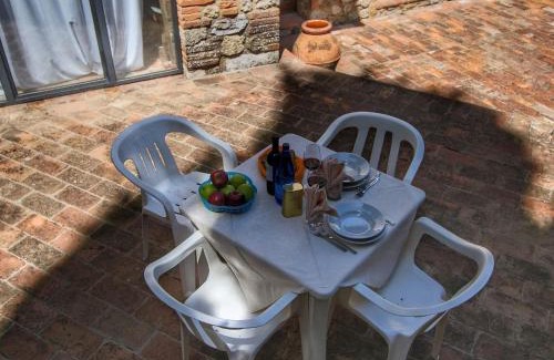 Colle di Val d'Elsa Apartment | Belvilla by OYO Loggiatino