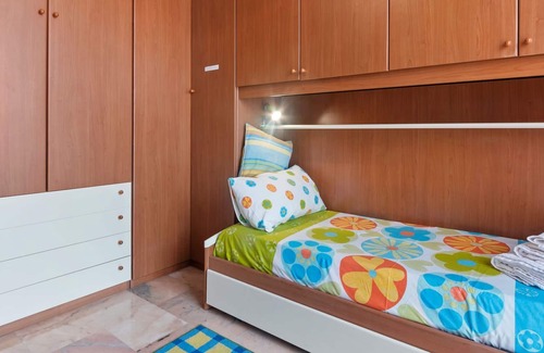 Rezza Apartment | Belvilla by OYO Casa Rosa