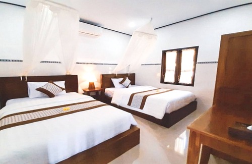 Mambal Hotel | Belvilla Serene Picturesque Near Monkey ForestNearPura Tirta Tawar