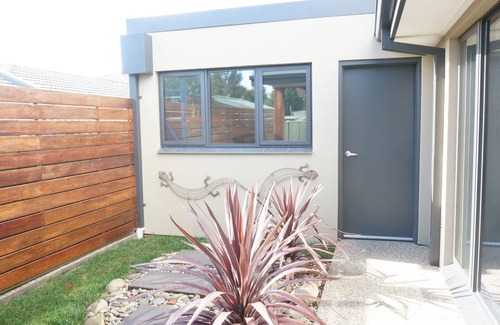 Mansfield Apartment | Ben's Place - modern & convenient