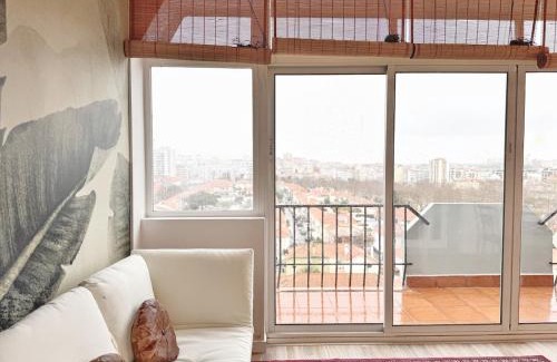 Benfica Apartment | Benfica Design & Sky Views by Homeful Homes