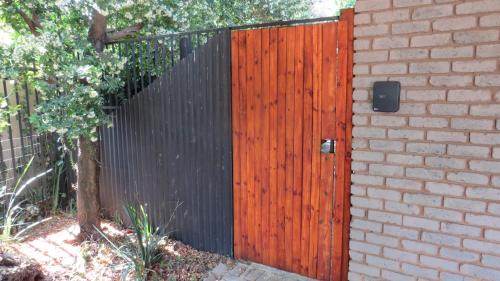 Garsfontein Apartment | Beni Apartment