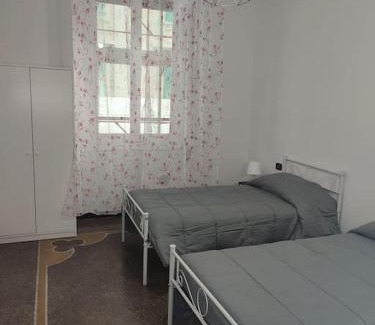 Sestri Ponente Apartment | Benny appartamento 3 CAMERE DA LETTO ad uso ESCLUSIVO Genova Aeroporto