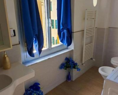 Sestri Ponente Apartment | Benny! Appartamento ad uso ESCLUSIVO con balcone!