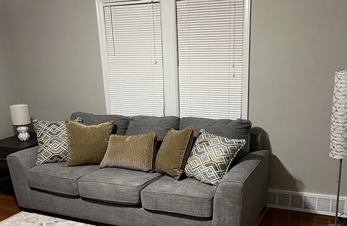 Benson House | Benson Gem - 2 blocks to Benson's entertainment area!