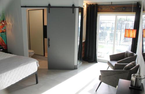 Downtown Las Vegas Hotel | Bent Inn - LGBTQ Hotel
