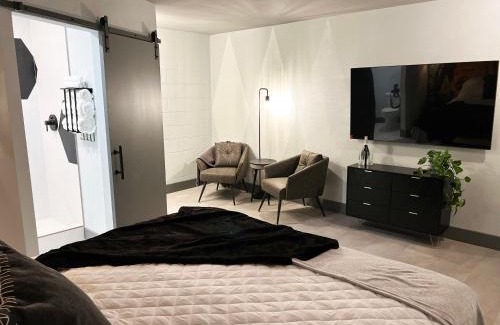 Downtown Las Vegas Hotel | Bent Inn - LGBTQ Hotel