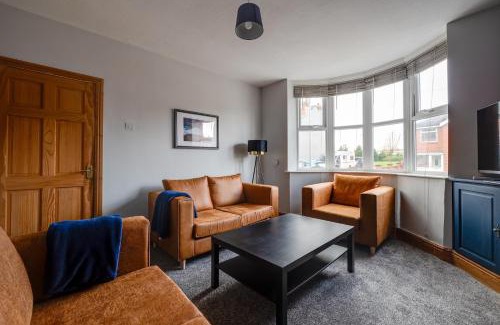 Crewe House | Bentley Terrace by YourStays, perfect for Bentley Motors!